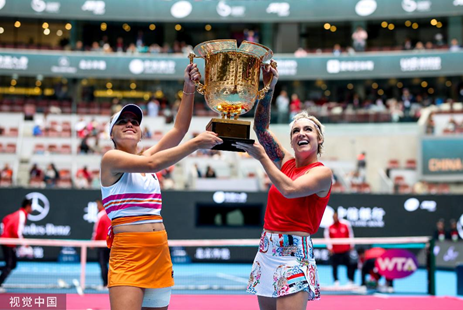 勇士全队发 勇士全队发