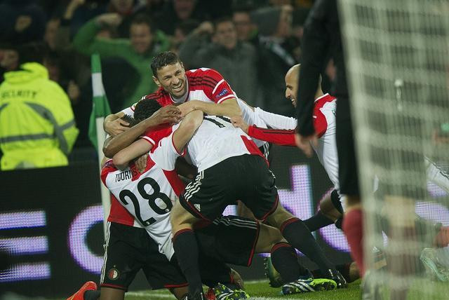 通过持续的 通过持续的