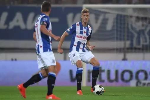 的中场天才 的中场天才