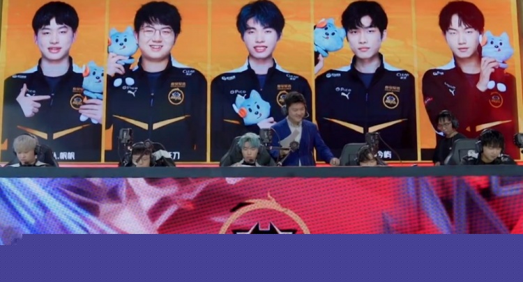 球侧翼的重 球侧翼的重